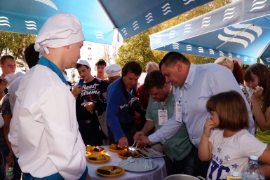Самое вкусное барбекю в Хабаровске готовят студенты &quotТехнологического колледжа&quot заместитель директора по производственной работе КГАПОУ &quotХабаровский технологический колледж&quot Юлия Николаевна Евтушенко