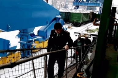 Судно из Панамы арестовали в порту Ванино Хабаровского края Пресс-служба УФССП России по Хабаровскому краю